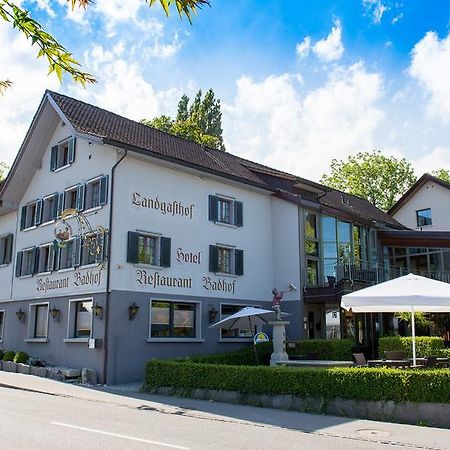 Hotel Badhof Альтштеттен Экстерьер фото