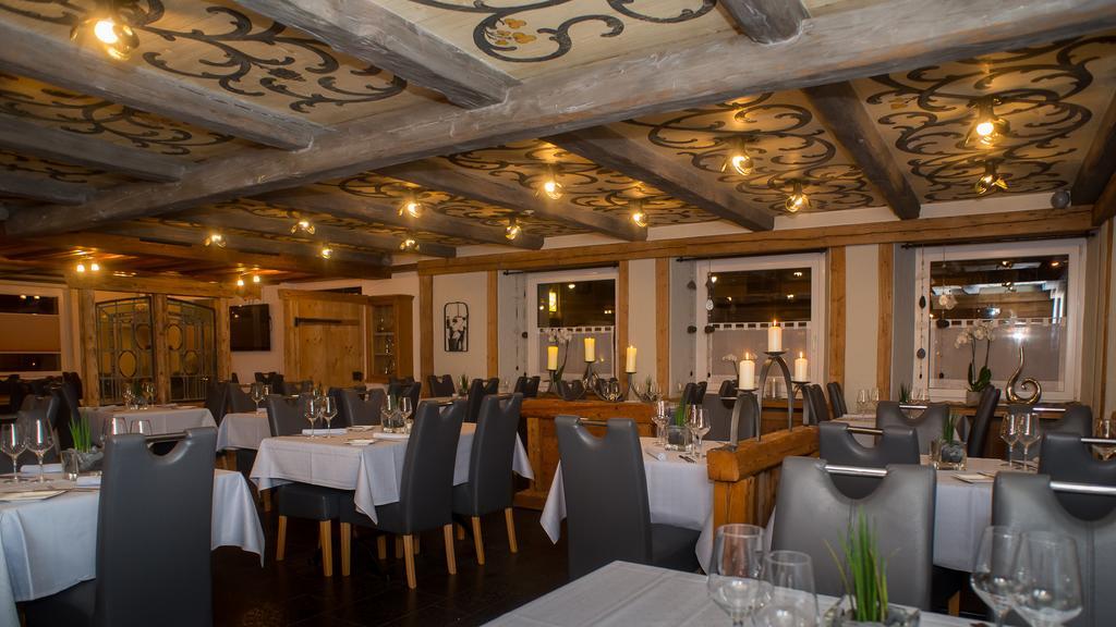 Hotel Badhof Альтштеттен Экстерьер фото